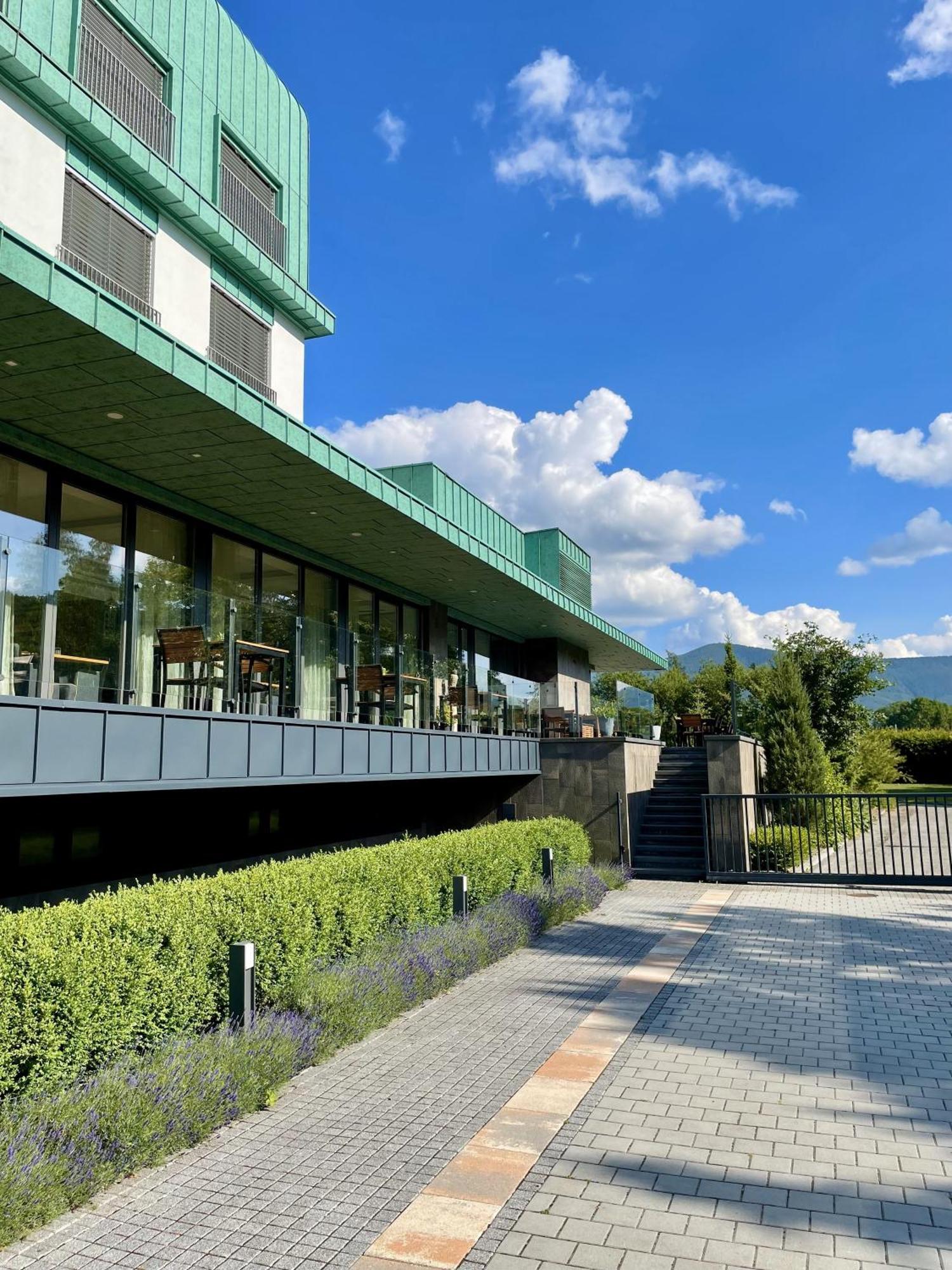 Hotel Bartos Frenštát pod Radhoštěm Екстериор снимка