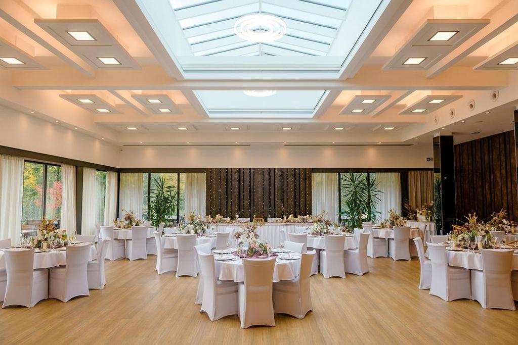 Hotel Bartos Frenštát pod Radhoštěm Екстериор снимка